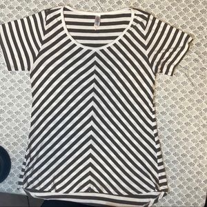 Lularoe top
